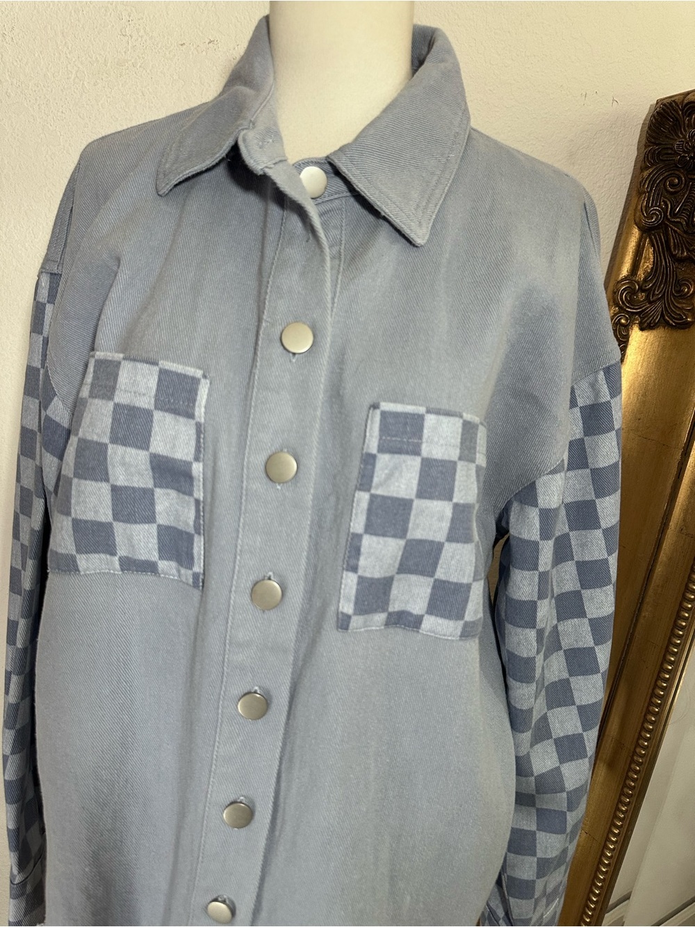 New Vici Long Sleeve Button Closure Front Pockets Denim Shacket Top Size M - Picture 8 of 11